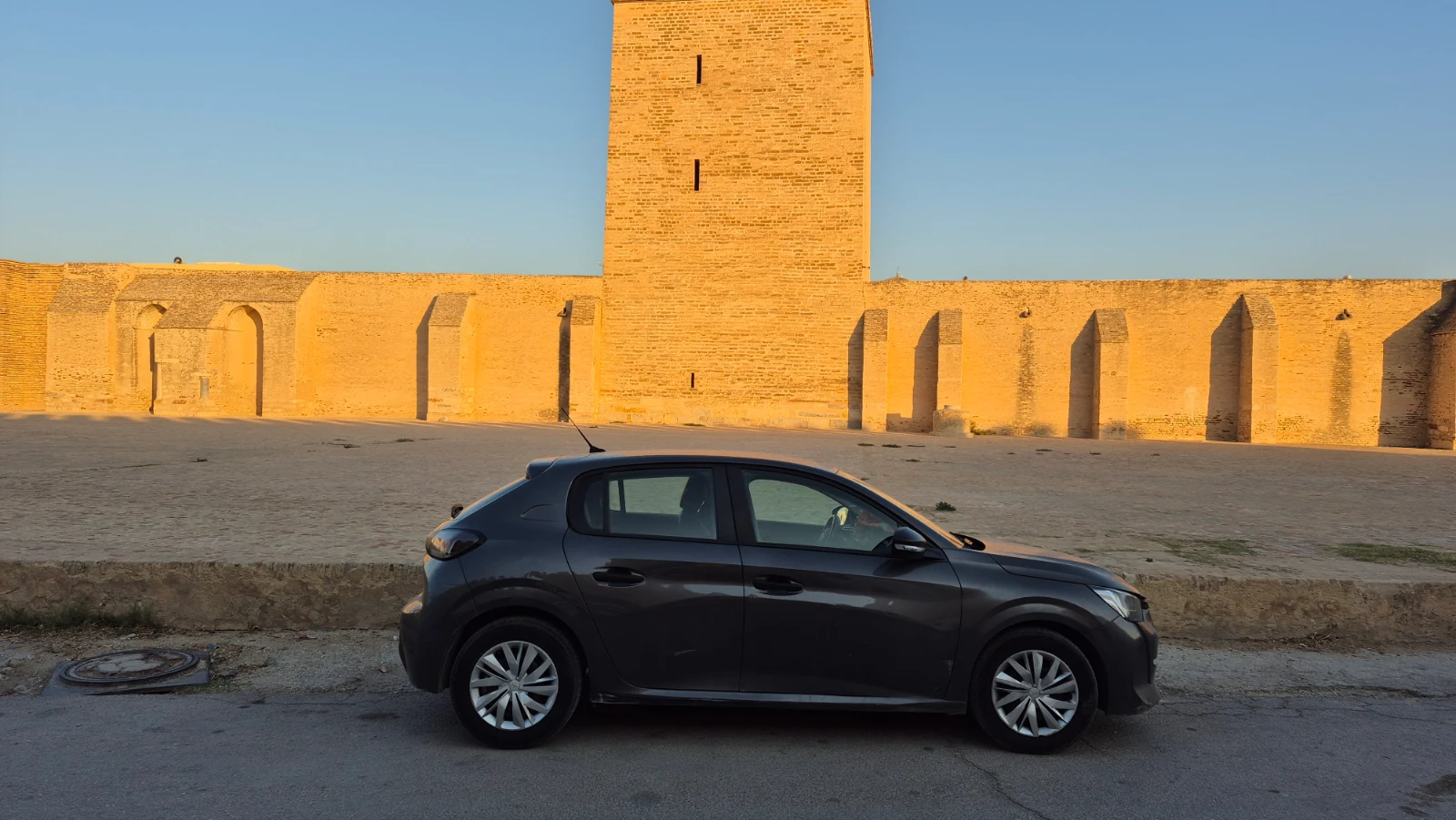 Peugot 208
