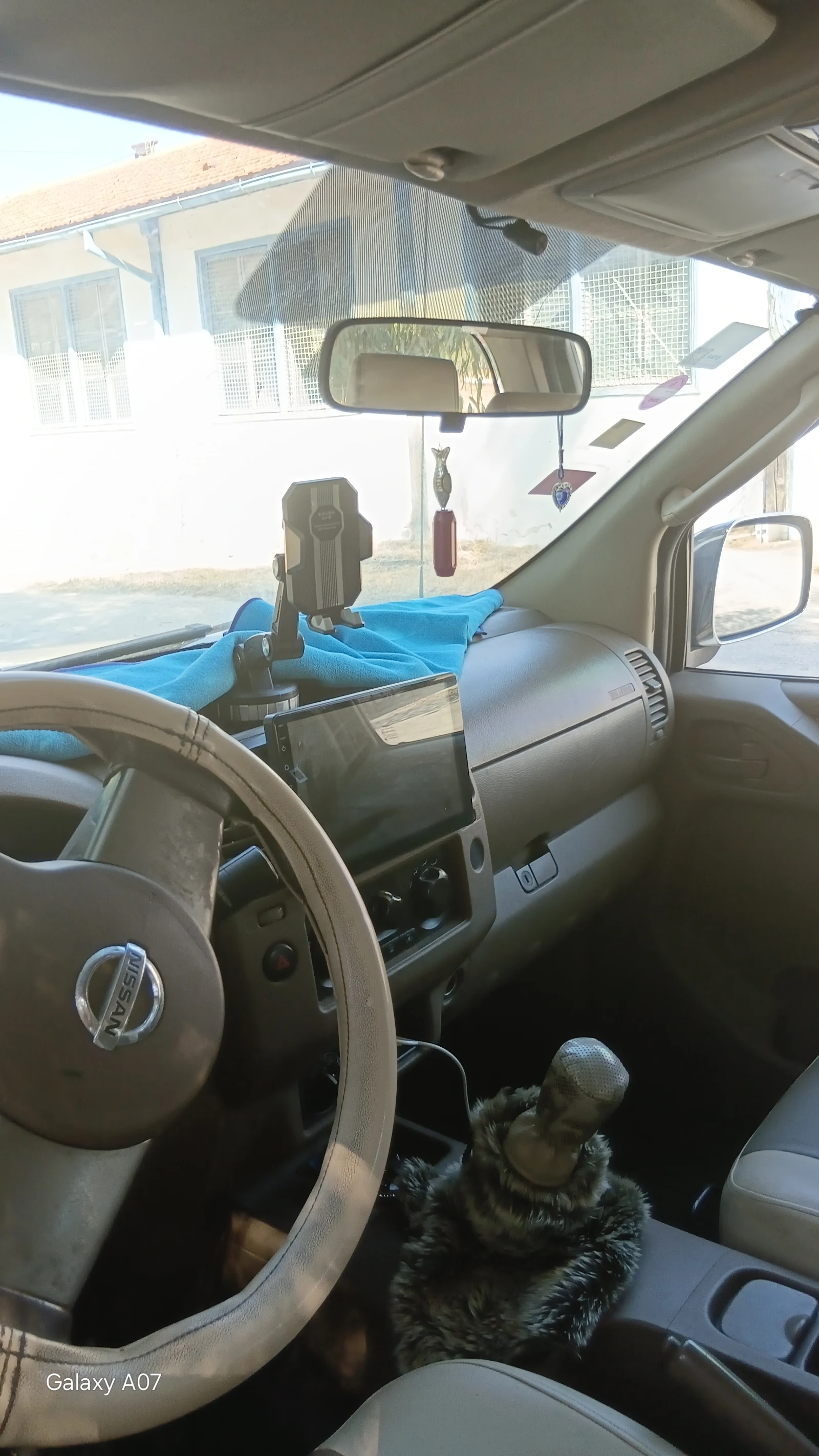 navara