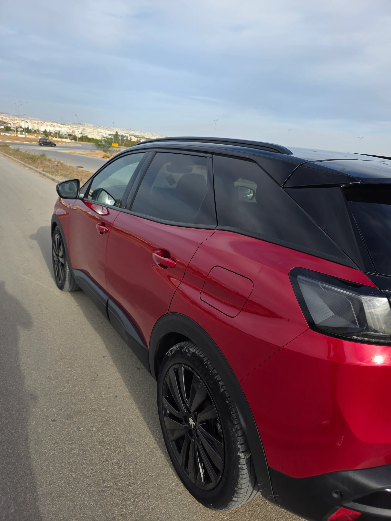 PEUGEOT 3008 HYBRID RECHARGEABLE ESSENCE