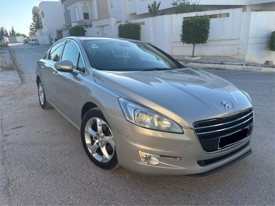 Peugeot 508 beige