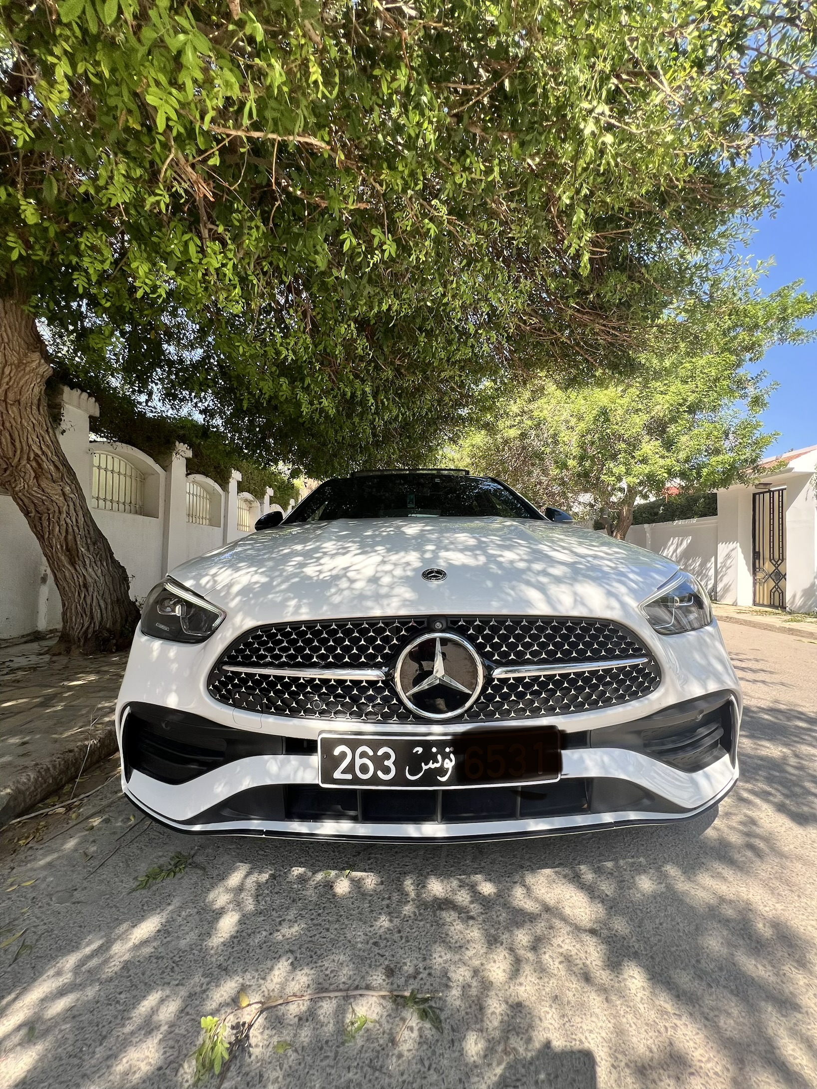 Mercedes Benz c300e AMG line pack night