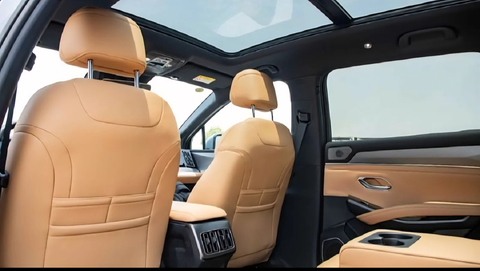 Byd song L 2025 — photo 4