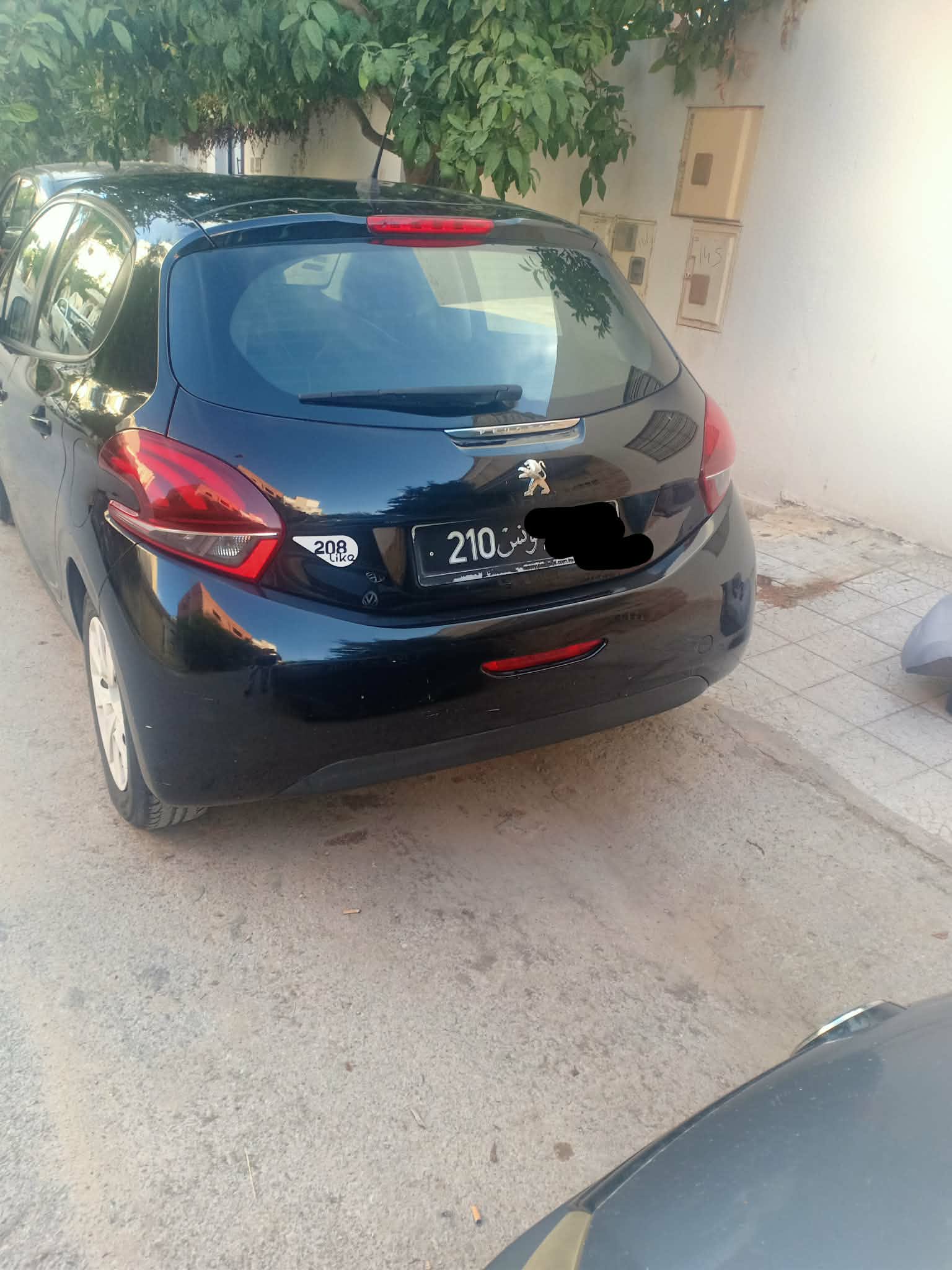 Peugeot 208 like essence 2019 très bon etat — photo 3
